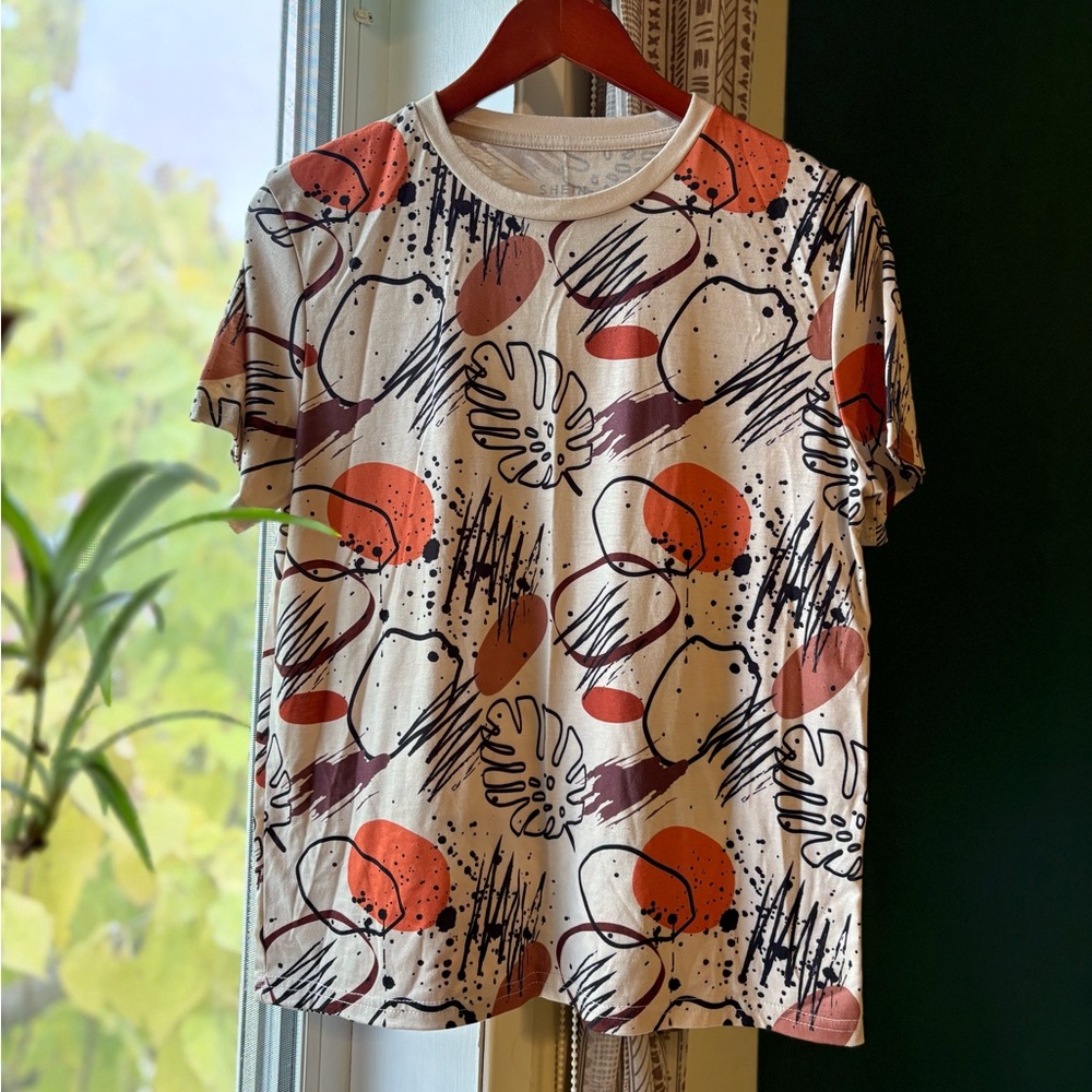 🎁 3for10$ or FREE WITH PURCHASE - Beige Fall Tshirt With Automn Motifs Size M